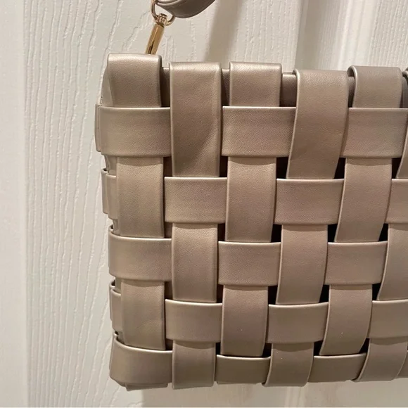 Anthropologie Lindy Woven Clutch - Picture 7 of 12